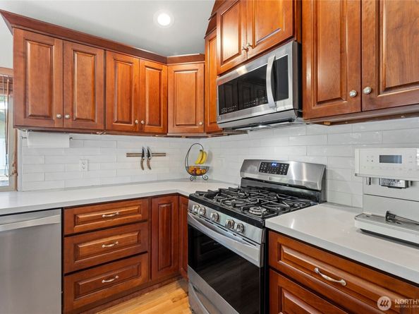 922 SW 160th Street, Burien WA 98166