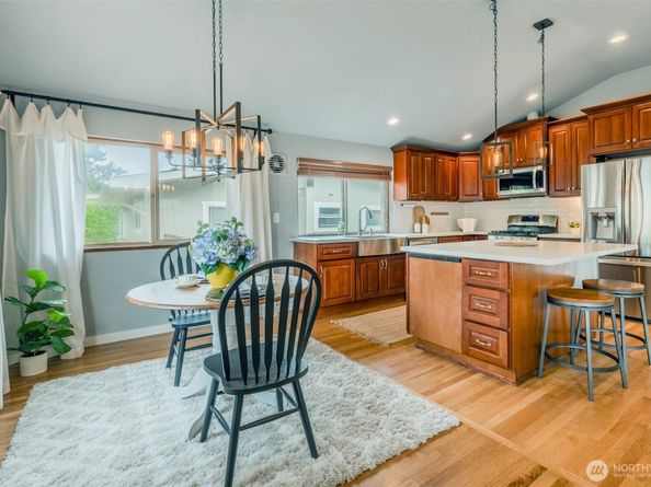 922 SW 160th Street, Burien WA 98166