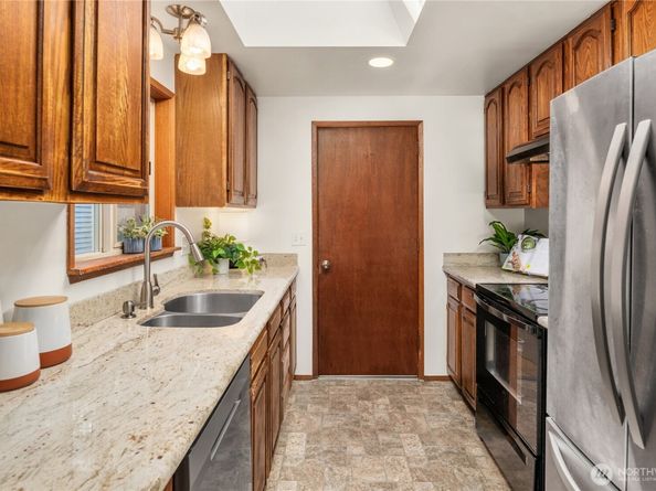 109 NW 156th Street, Shoreline WA 98177
