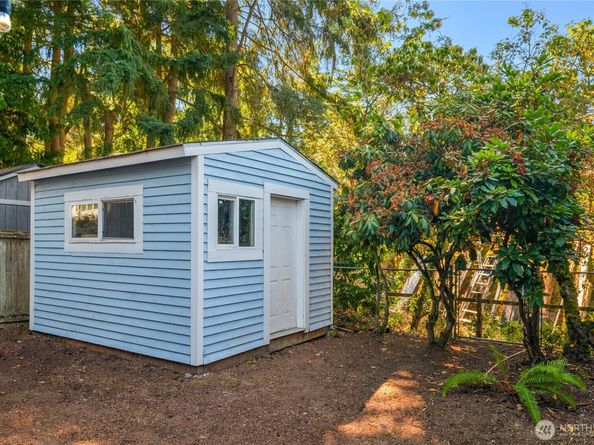 109 NW 156th Street, Shoreline WA 98177