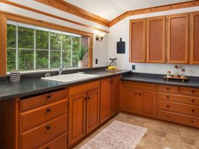 10915 103rd Avenue SW, Vashon WA 98070