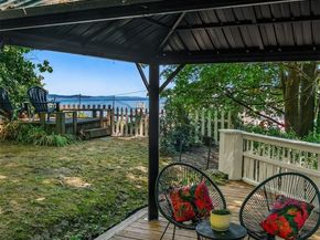 10915 103rd Avenue SW, Vashon WA 98070