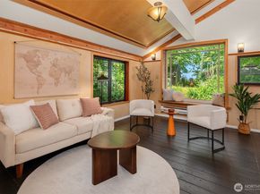 10915 103rd Avenue SW, Vashon WA 98070
