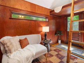 10915 103rd Avenue SW, Vashon WA 98070