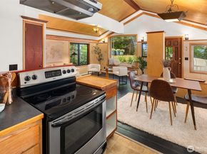 10915 103rd Avenue SW, Vashon WA 98070