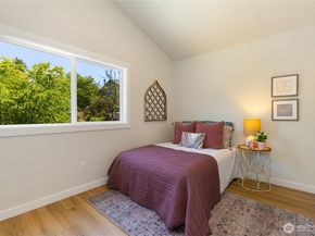 9620 Lindsay Place S, Seattle WA 98118