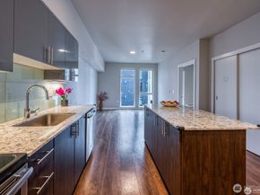 1085 103rd Avenue NE 526, Bellevue WA 98004
