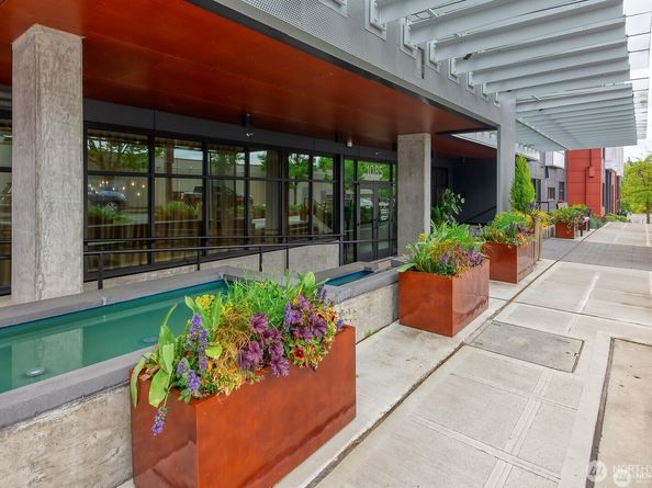 1085 103rd Avenue NE 526, Bellevue WA 98004