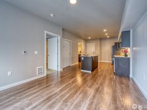 1085 103rd Avenue NE 526, Bellevue WA 98004