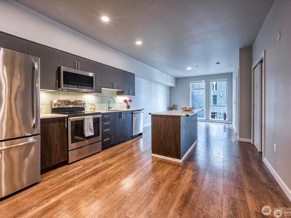 1085 103rd Avenue NE 526, Bellevue WA 98004