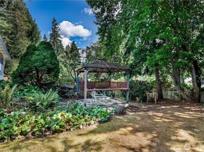 18806 2nd Avenue NW, Shoreline WA 98177