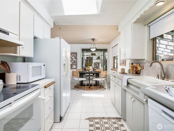 18806 2nd Avenue NW, Shoreline WA 98177