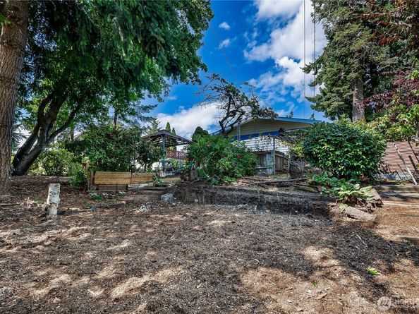 18806 2nd Avenue NW, Shoreline WA 98177