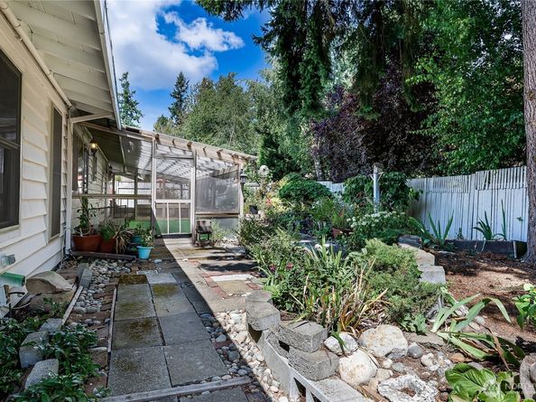 18806 2nd Avenue NW, Shoreline WA 98177