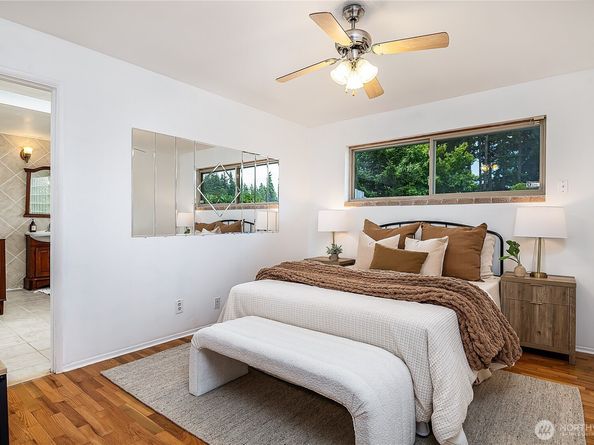 18806 2nd Avenue NW, Shoreline WA 98177