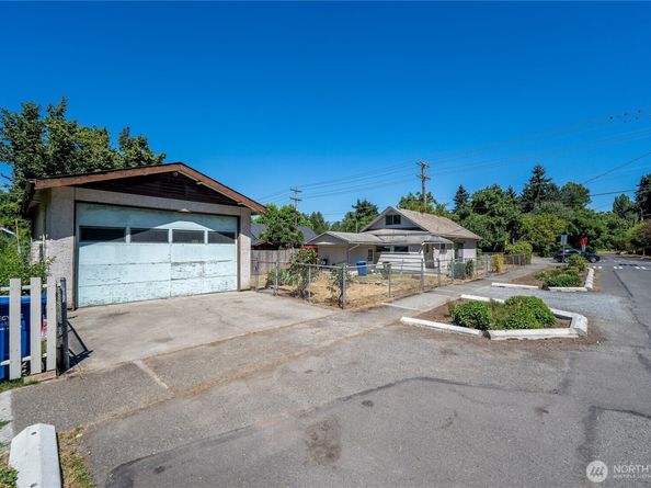 8723 7th Avenue S, Seattle WA 98108