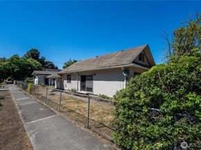 8723 7th Avenue S, Seattle WA 98108