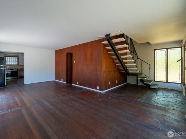 8723 7th Avenue S, Seattle WA 98108