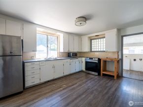 8723 7th Avenue S, Seattle WA 98108