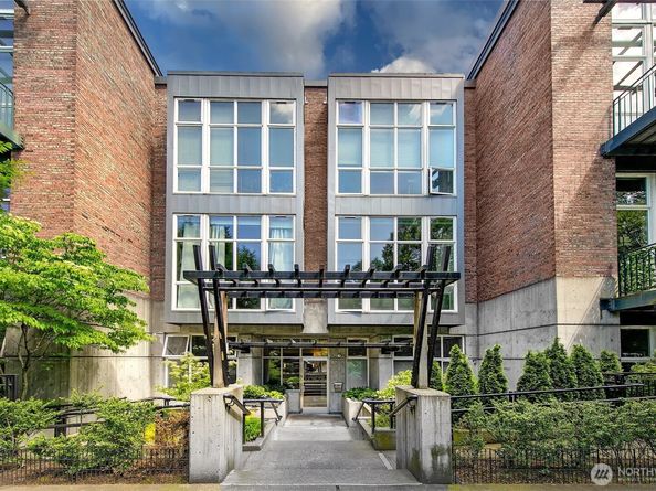 1812 19th Avenue 306, Seattle WA 98122