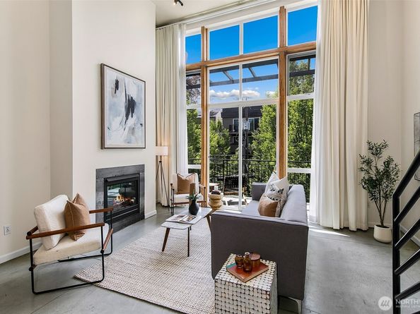 1812 19th Avenue 306, Seattle WA 98122