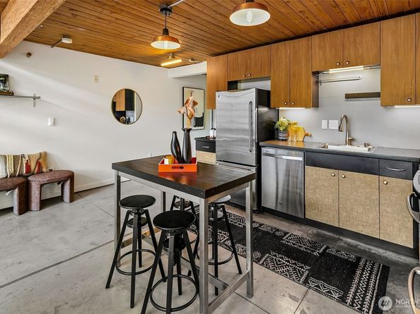 1812 19th Avenue 306, Seattle WA 98122