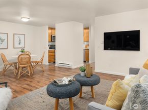 10037 NE 138th Place D7, Kirkland WA 98034