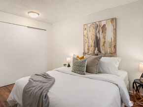 10037 NE 138th Place D7, Kirkland WA 98034