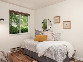 10037 NE 138th Place D7, Kirkland WA 98034