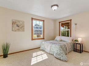 939 N 88th st, Seattle WA 98103