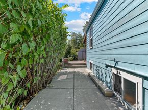 939 N 88th st, Seattle WA 98103