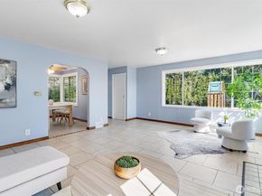 939 N 88th st, Seattle WA 98103