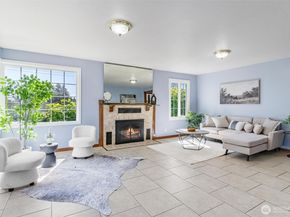 939 N 88th st, Seattle WA 98103