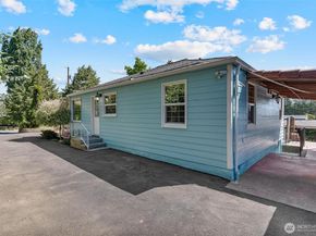 939 N 88th st, Seattle WA 98103
