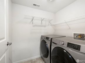 21270 40th Way S, SeaTac WA 98198