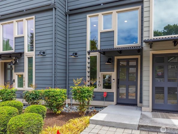 140 26 Avenue E, Seattle WA 98112