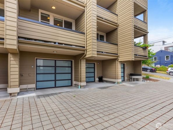 140 26 Avenue E, Seattle WA 98112