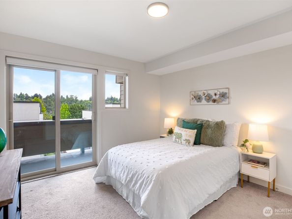 140 26 Avenue E, Seattle WA 98112