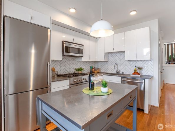 140 26 Avenue E, Seattle WA 98112