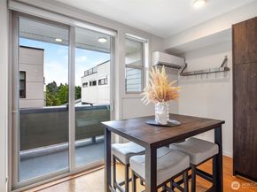 140 26 Avenue E, Seattle WA 98112