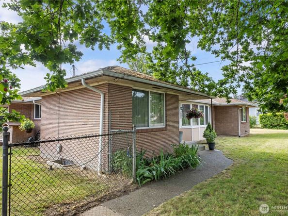 220 R Street SE, Auburn WA 98002