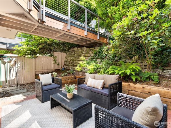 101 NW 58th Street 10, Seattle WA 98107
