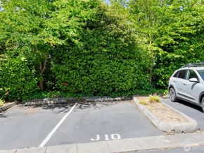 101 NW 58th Street 10, Seattle WA 98107
