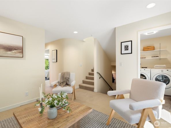 101 NW 58th Street 10, Seattle WA 98107
