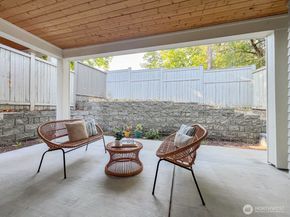 826 SW 96th Place, Seattle WA 98106