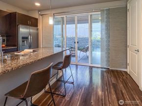 826 SW 96th Place, Seattle WA 98106