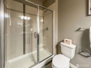 826 SW 96th Place, Seattle WA 98106