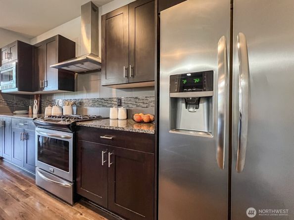 826 SW 96th Place, Seattle WA 98106