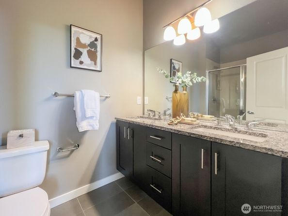 826 SW 96th Place, Seattle WA 98106