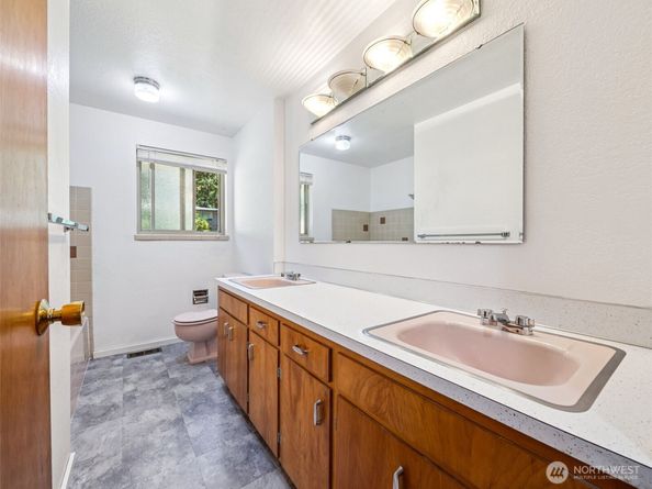 28151 109th Ave Se, Auburn WA 98092